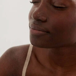 Balance Me Hyaluronic Plumping Mist 11 Balance Me Hyaluronic Plumping Mist -Korres Store Hyaluronic Plumping Mist 45ml 3 63703.1683901528