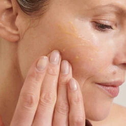 Balance Me Super Berry Cleansing Balm -Korres Store Super Berry Cleansing Balm 100g 3 34395.1683902070